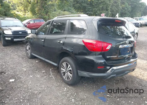 2017 Nissan Pathfinder Platinum/S/Sl/Sv z USA, uszkodzony, nr VIN 5N1DR2MM3HC610366